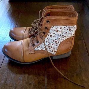 Steve Madden booties - barely used